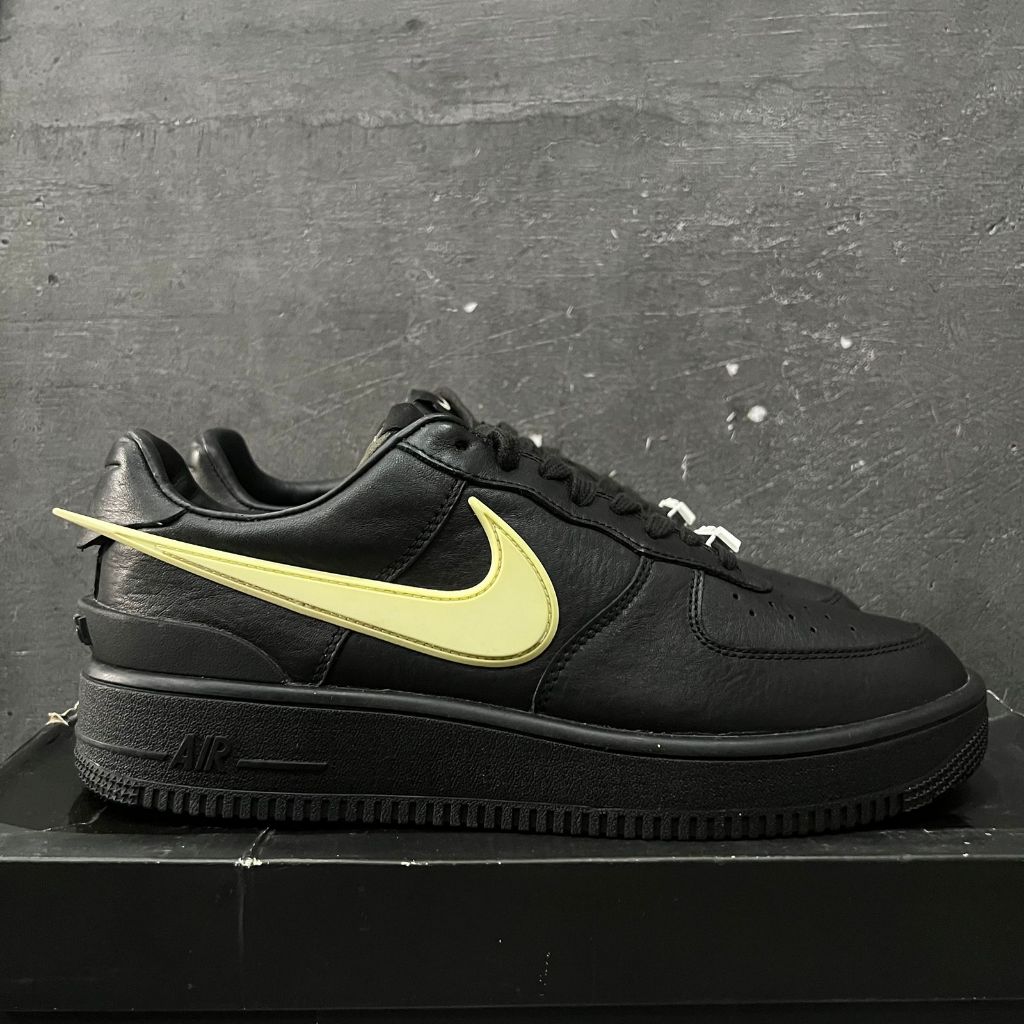 AF 1 L0w SP Ambush BL4ck