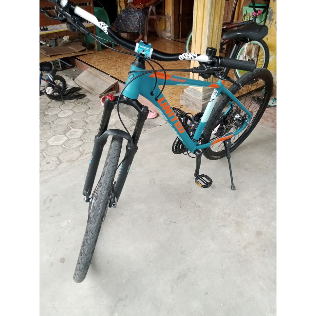 For Sale SEPEDA MTB UNITED MIAMI 3.0 KONDISI BEKAS MINIM LECET FREEHUB STRUMMER TAWON // loncer ban 