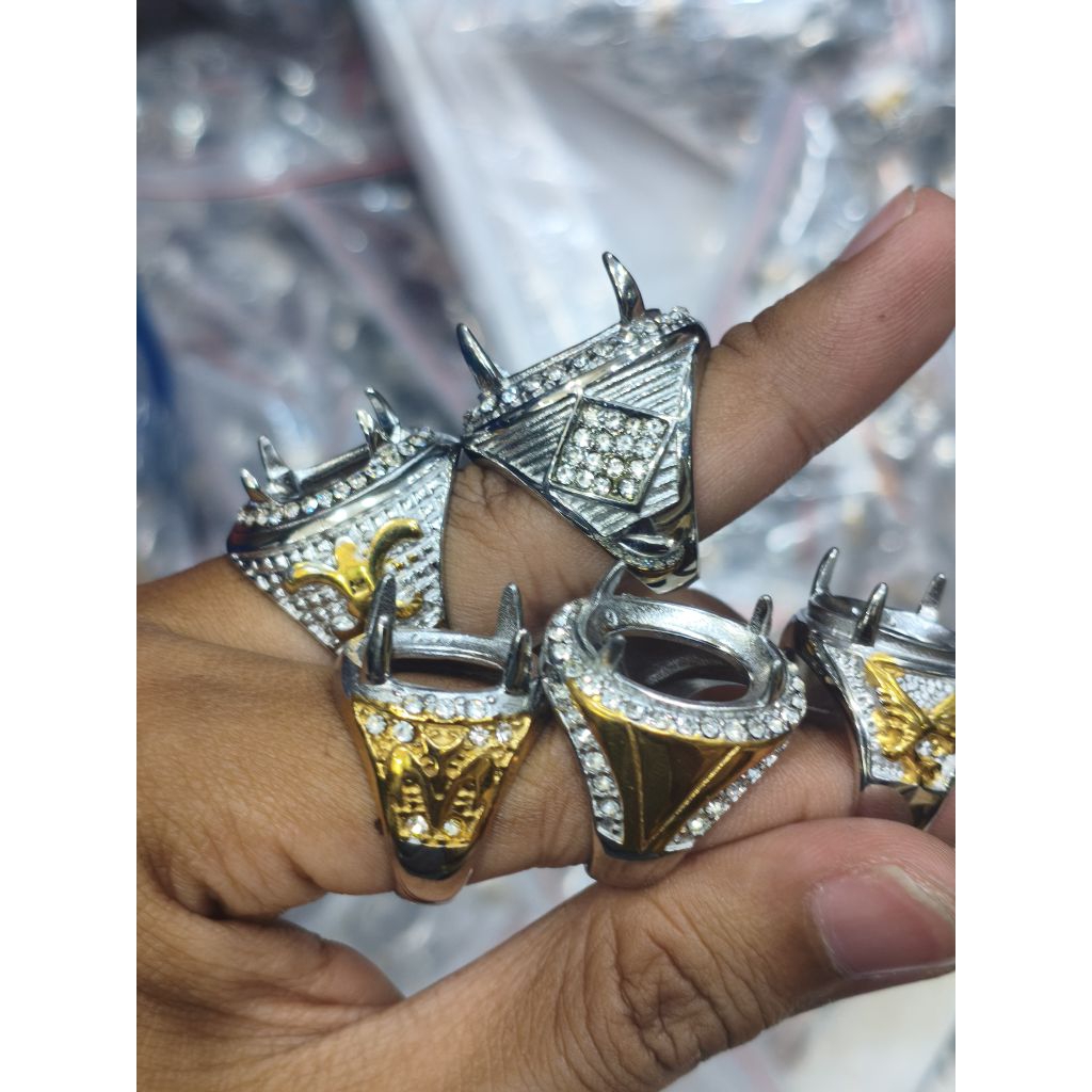 Grosir 1 Kodi Cincin / Ring Titanium Dimensi Batu Sedang Campur-Campur 12x16, 13x18, 15x20