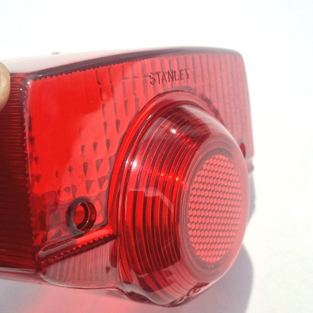 mika lampu belakang stoplamp HONDA CB100 S90 GL100 GL125 S110 BENLY NOS