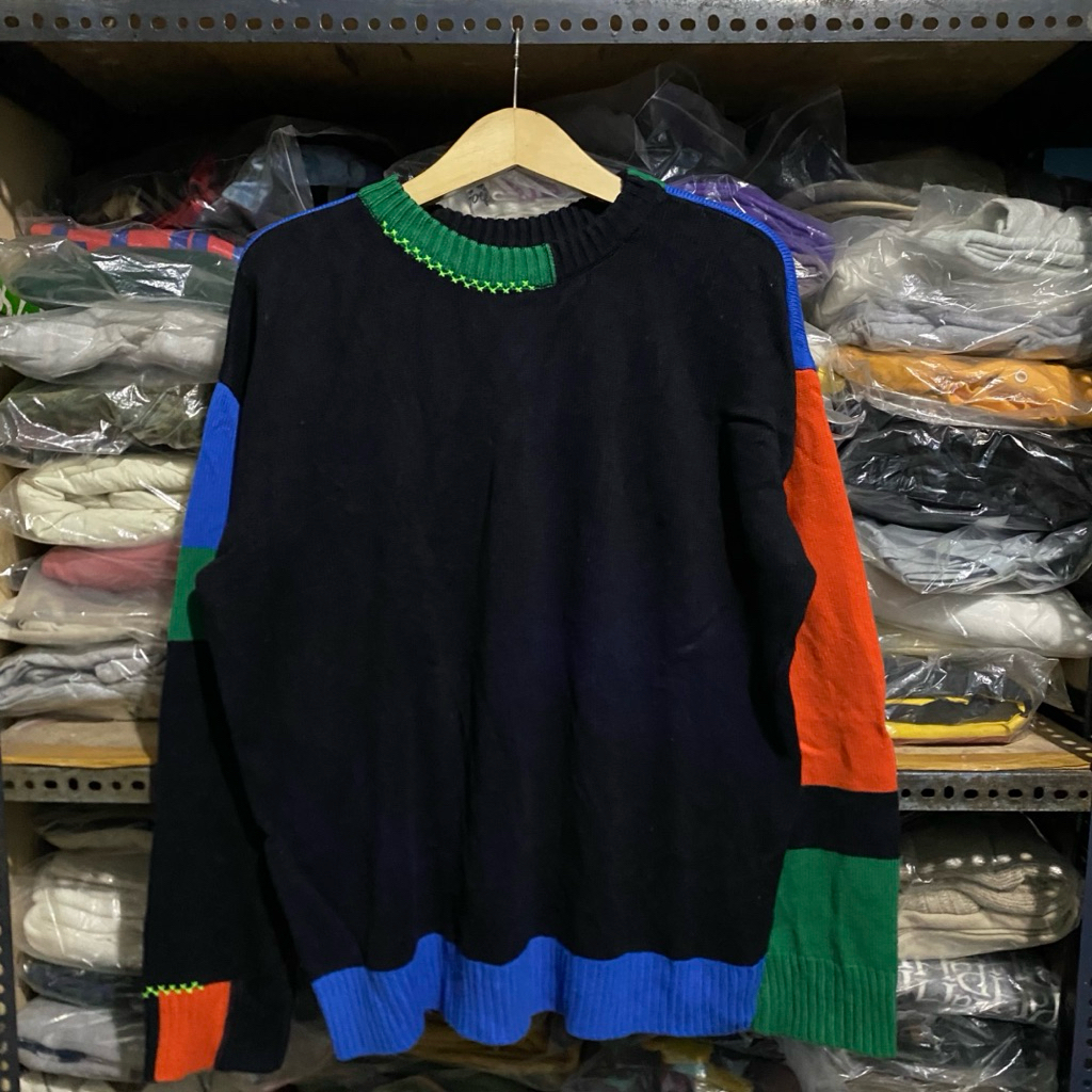 Stereo Vinyls Color Block Knit Hitam Size L 70x64
