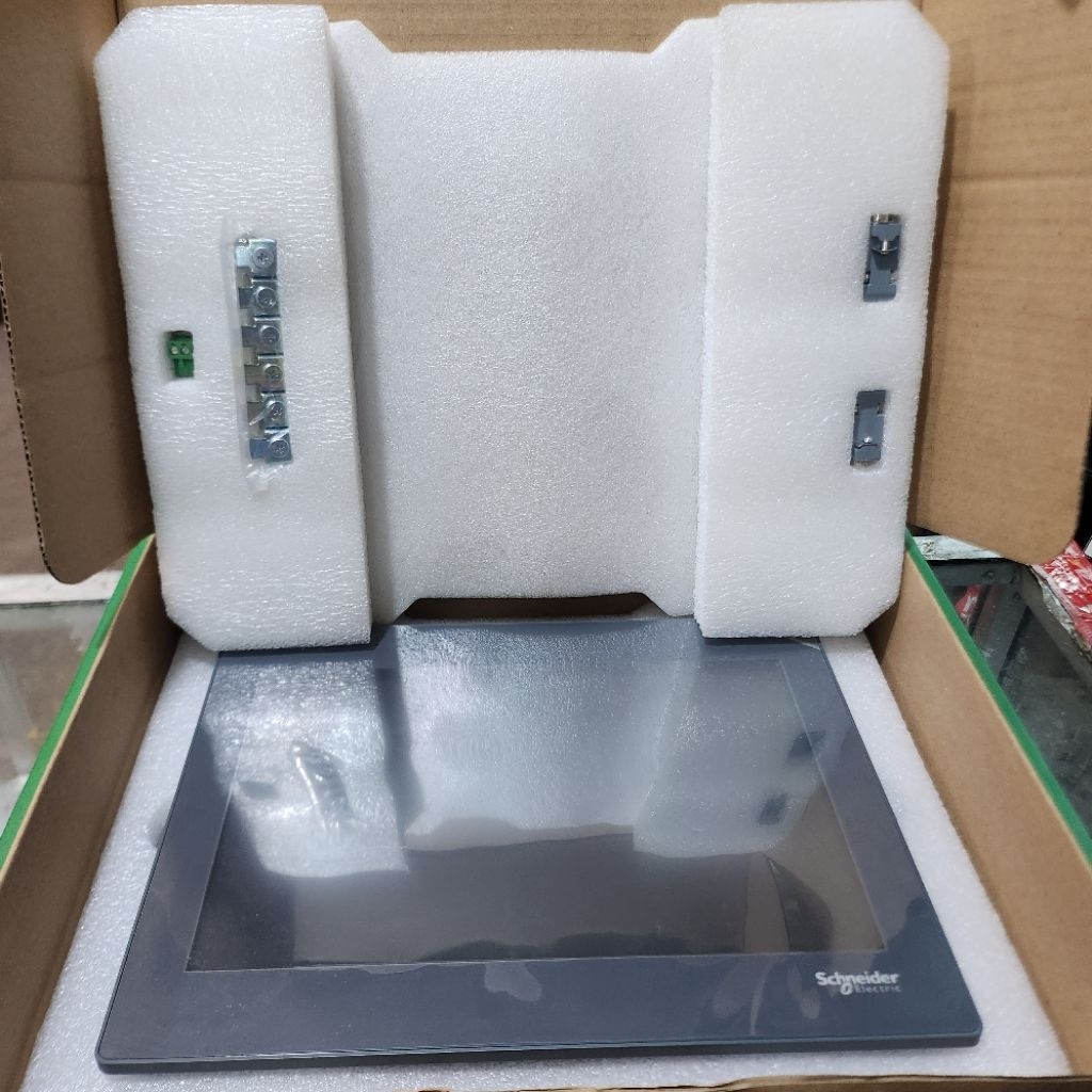 SCHNEIDER HMIET6600 HMI 12INCH EASYTOUCH PANEL