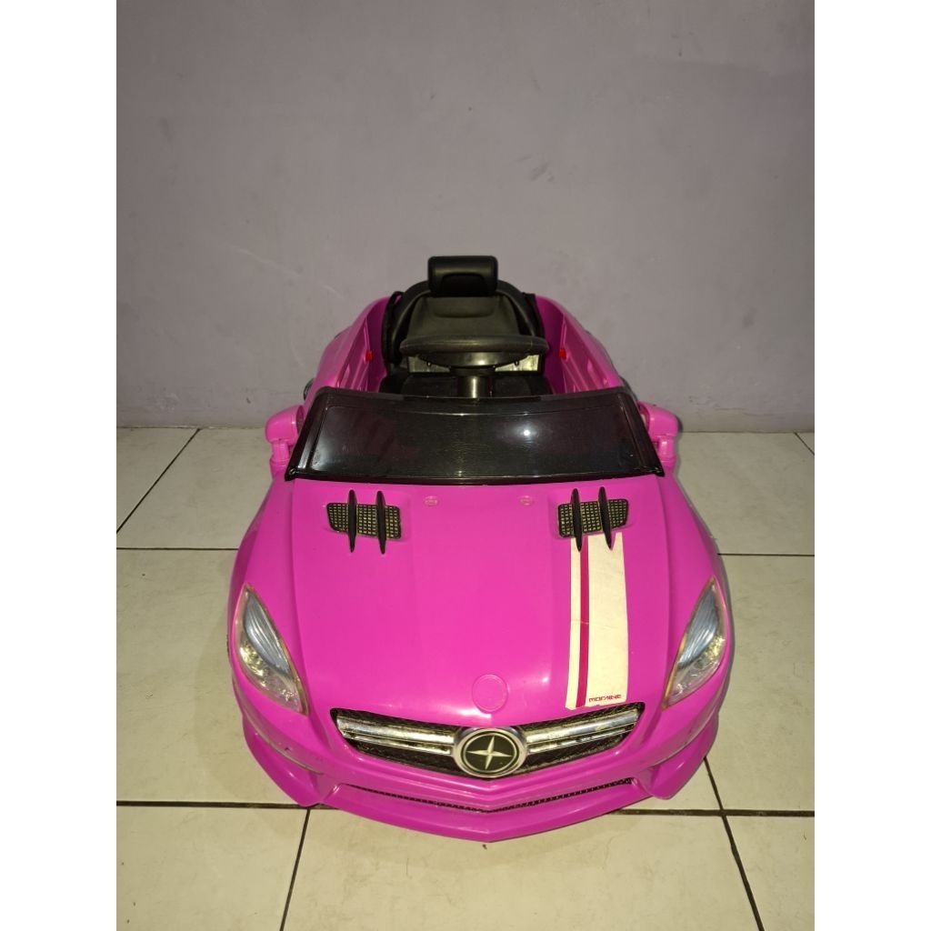 Mobil Aki Remote Control bisa di Charger,Preloved