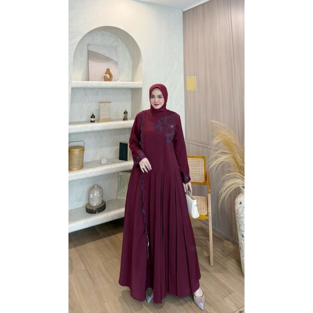 Dhavika  Dress by restu mandeh /gamis restu mandeh terbaru