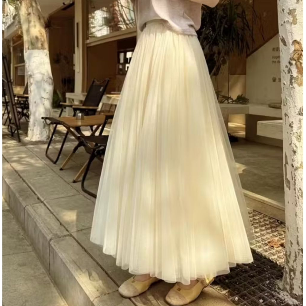 ROK TUTU BW/PUTIH 4 LAYER