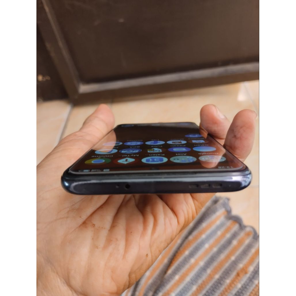 Redmi Note 10 S..second original dan speaker portable bluetooth lenyes a221 dan Xdobo 1970