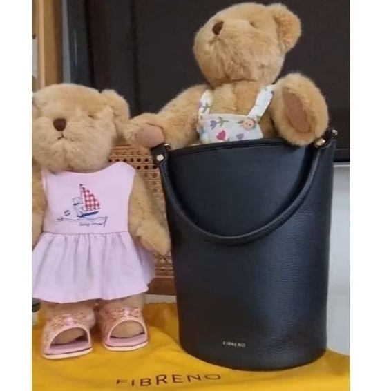 FIBRENO BUCKET BAG BLACK