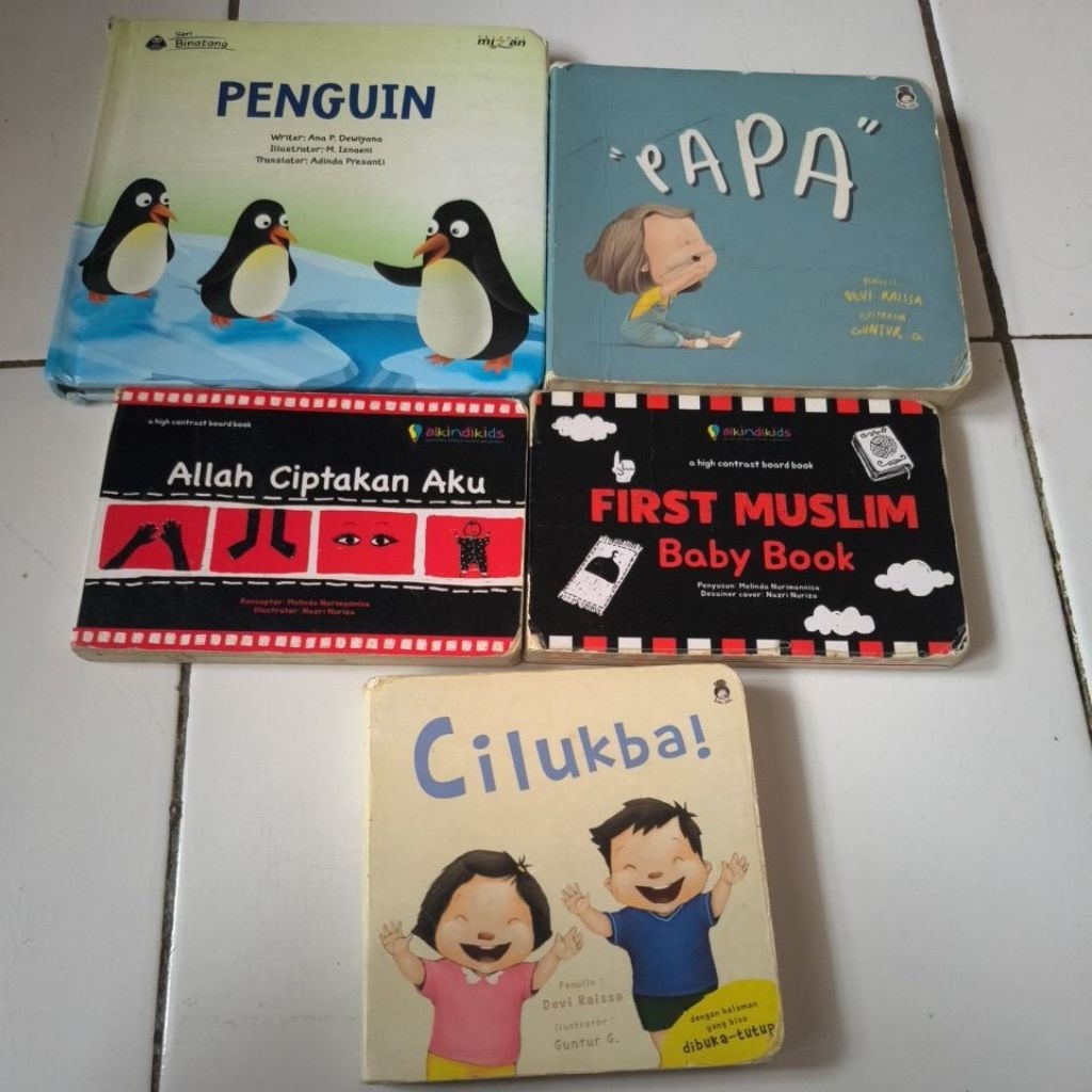 PRELOVED TAKE ALL BUKU Rabbit Hole Papa dan Cilukba, Alkindikids First Muslim Baby Book, Mizan Pingu