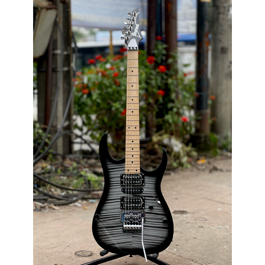 Gitar listrik Ibanez RG series Hitam