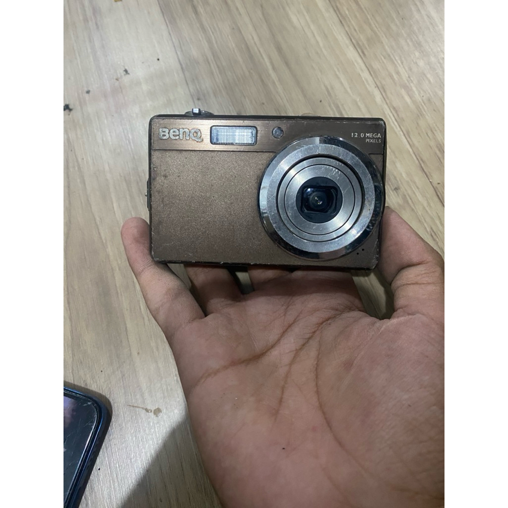 DIGICAM BENQ BROWN