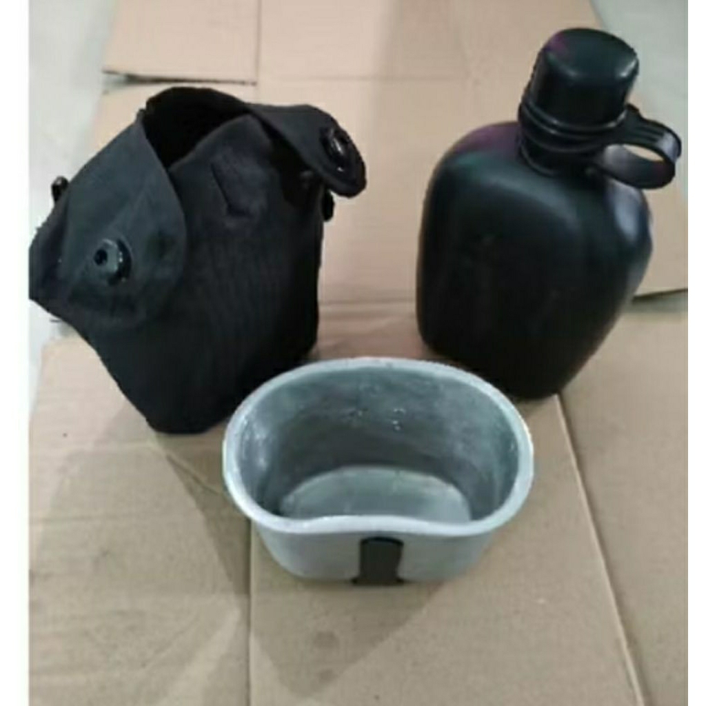 1 SET TEMPAT MINUM VEPLES/ TEMPAT MINUM TNI PEPLES WARNA HIJAU ARMY