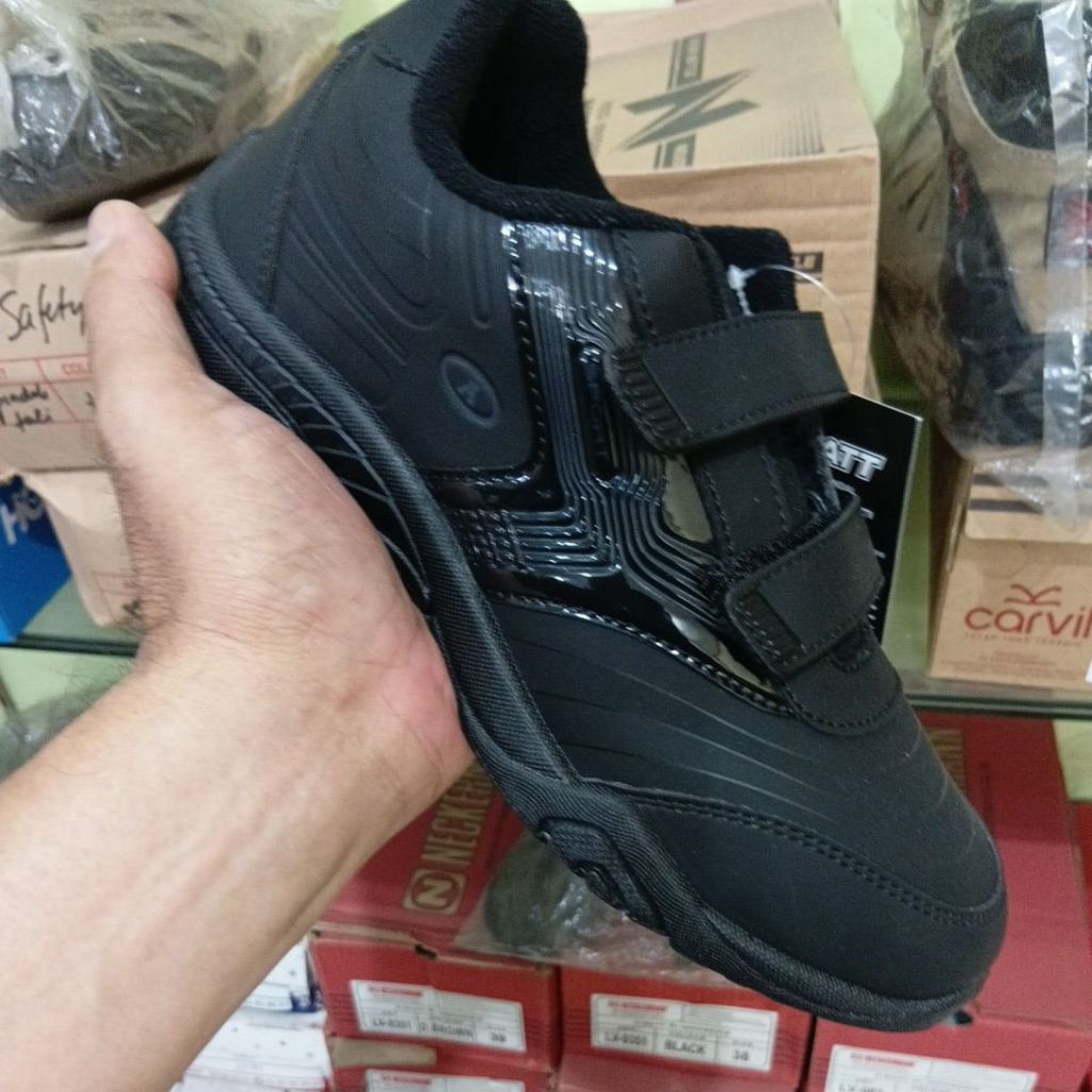 Sepatu Sekolah Anak Sepatu Hitam Velcro