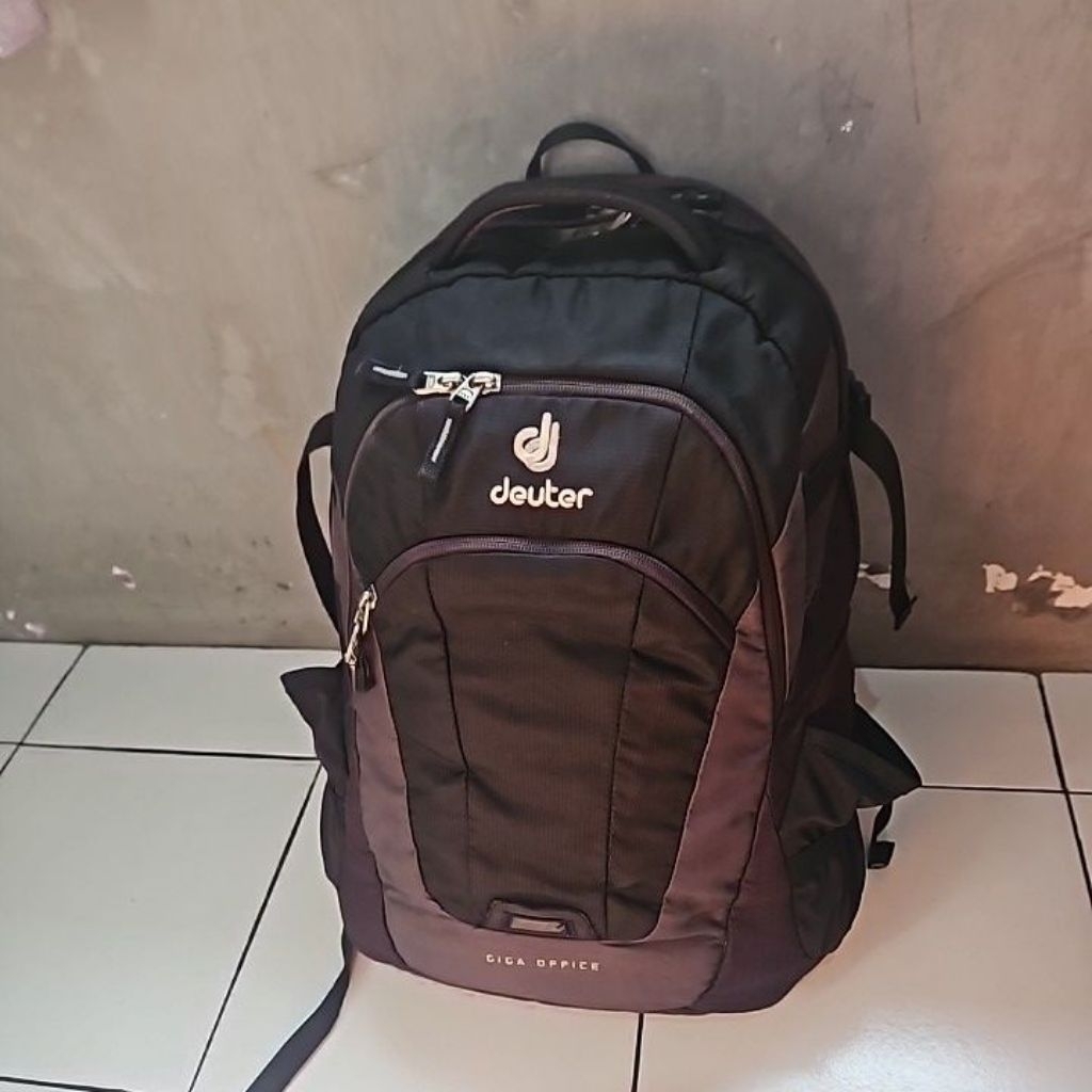 Deuter Giga office