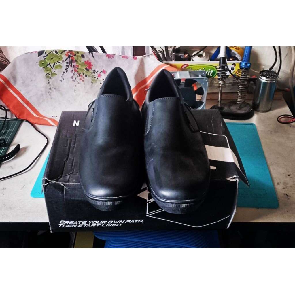 Sepatu Hitam Preloved Formal Pria Ukuran Jumbo 45 Sepatu Kantoran