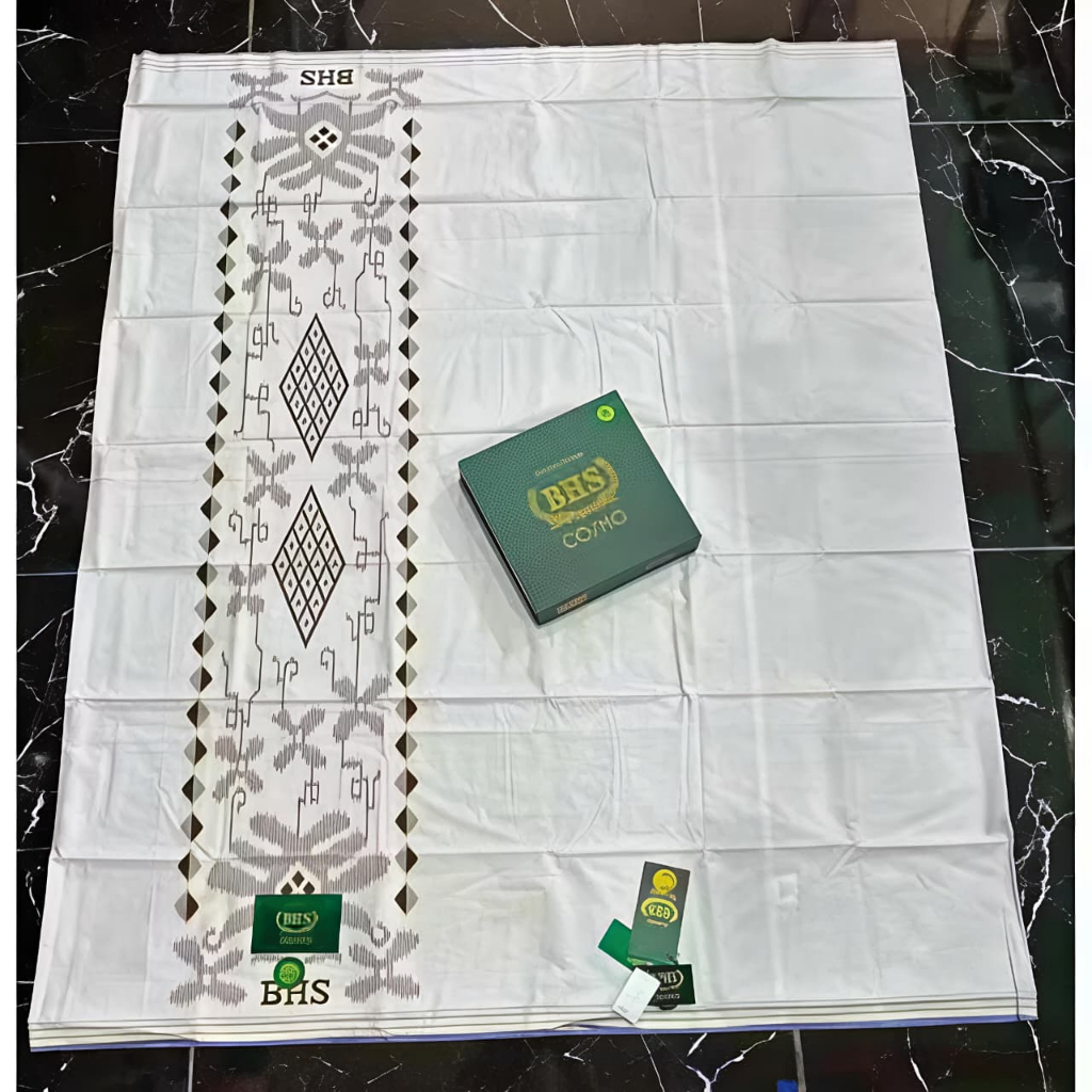 Sarung BHS Cosmo Putih Gold Elegan Katun Sarung BHS Cosmo Polos Hitam Gold