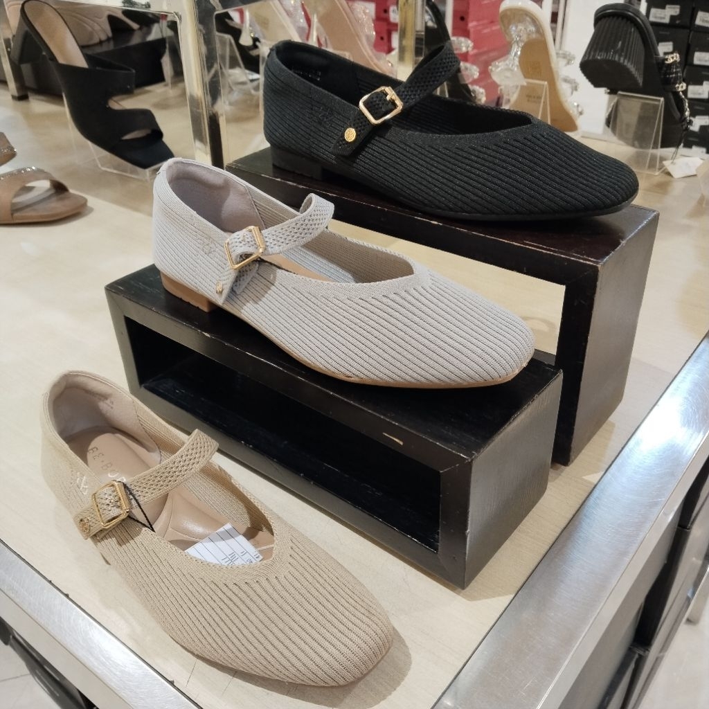 BE BOB ‼️ sepatu wanita flat ringan empuk