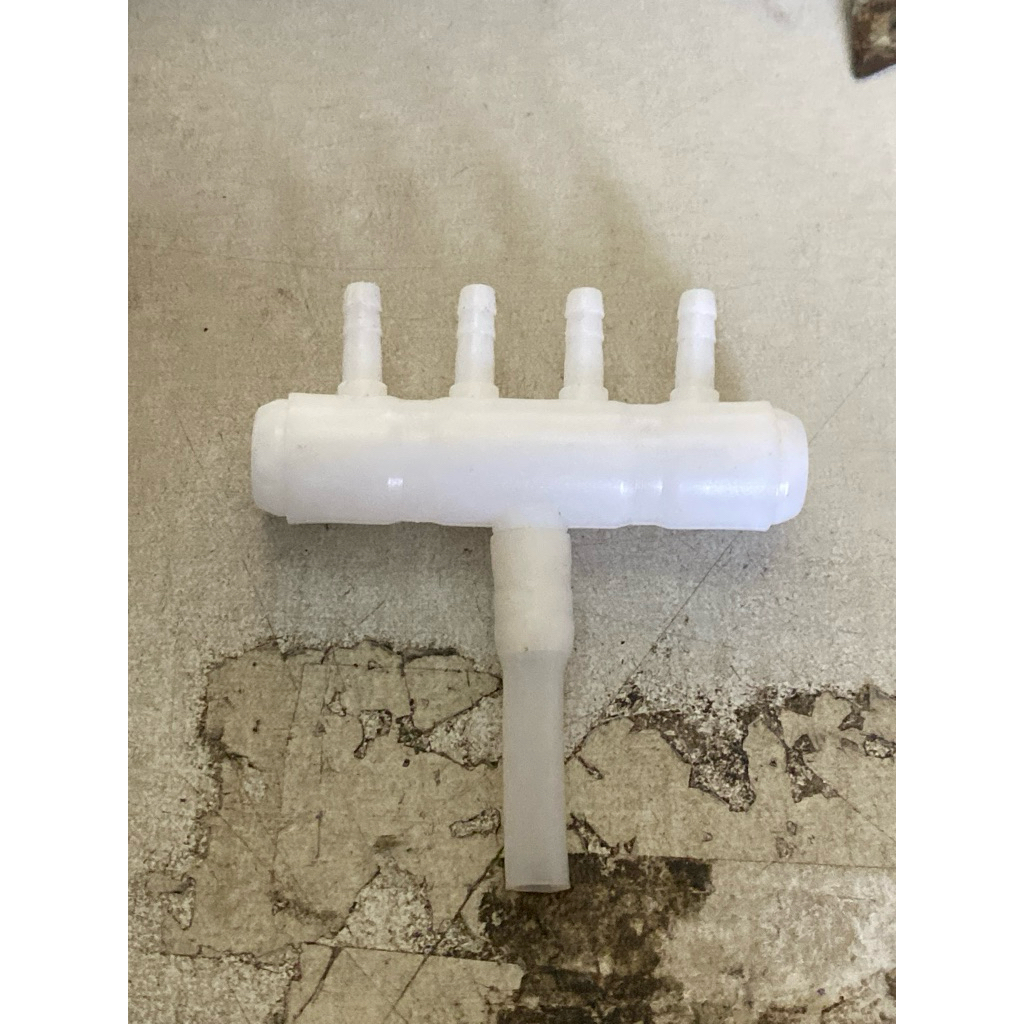 cabang selang aerator / oksigen 4 lubang 6 lubang 8 lubang 28 lubang aquarium