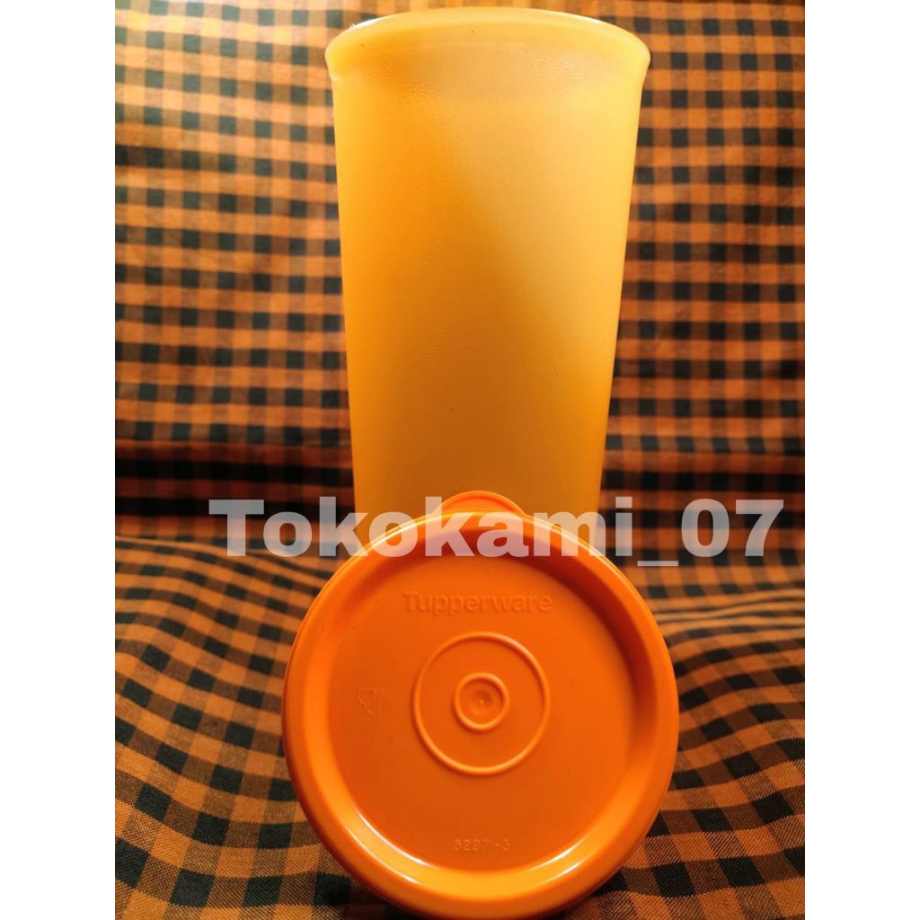 Giant Tumbler Tupperware
