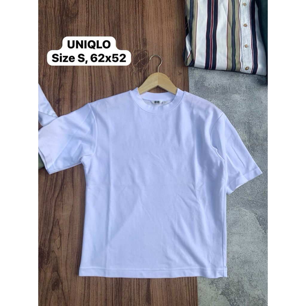 Tshirt UNIQLO Airism Size S warna Putih