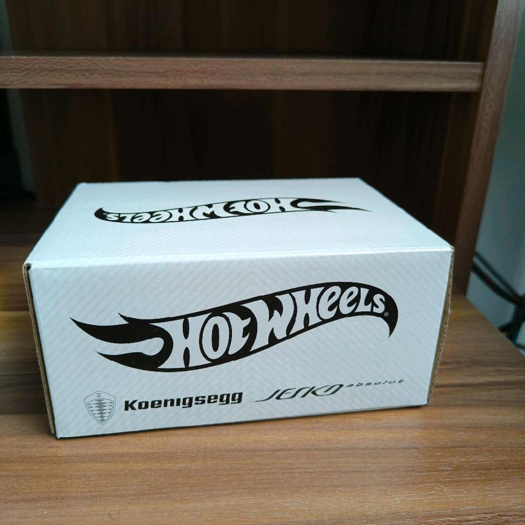 Hot Wheels 2025 RLC Exclusive Koenigsegg Jesko Hot Wheels 2025 RLC Exclusive Koenigsegg Jesko Absolu