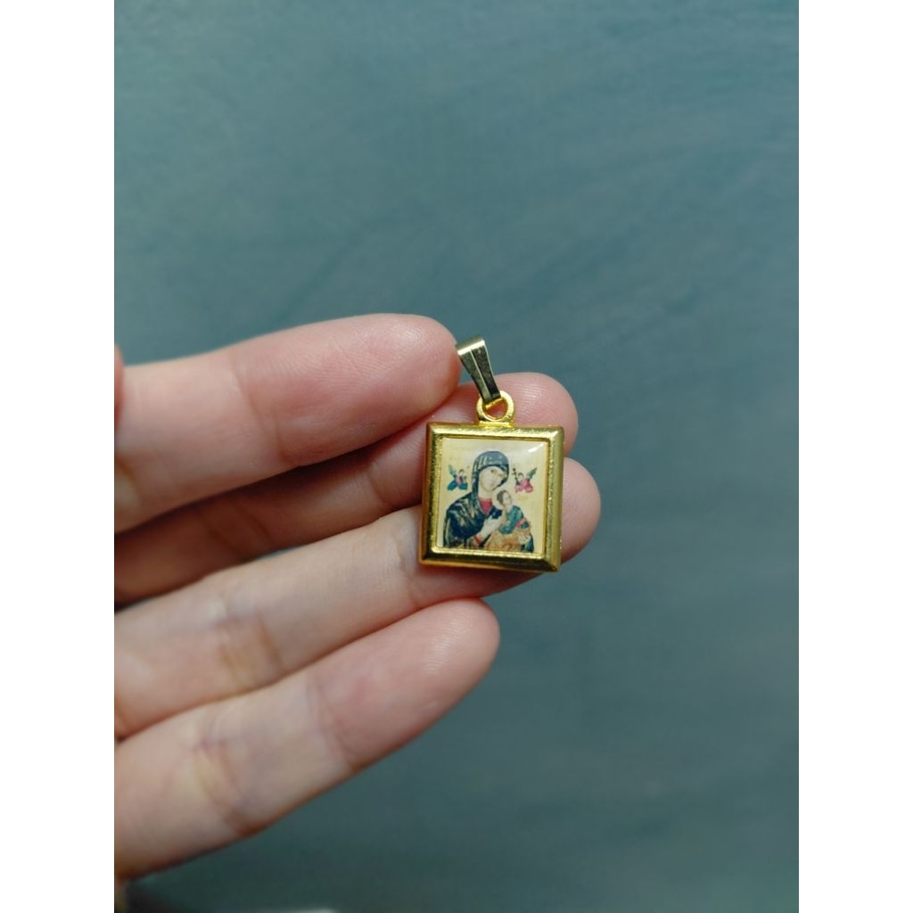 Medali Katolik Medali Bunda Maria Penolong Abadi