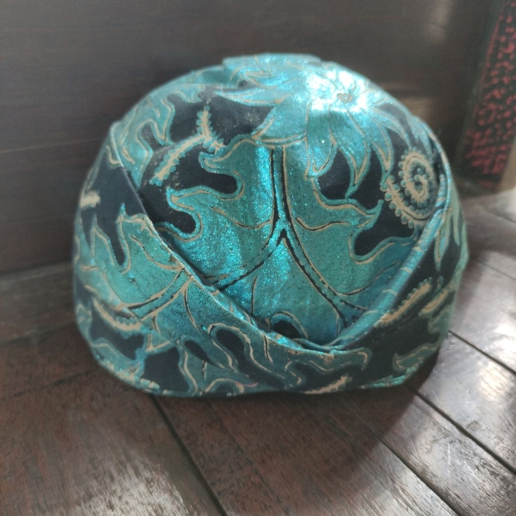 Blangkon prada jogja warna biru