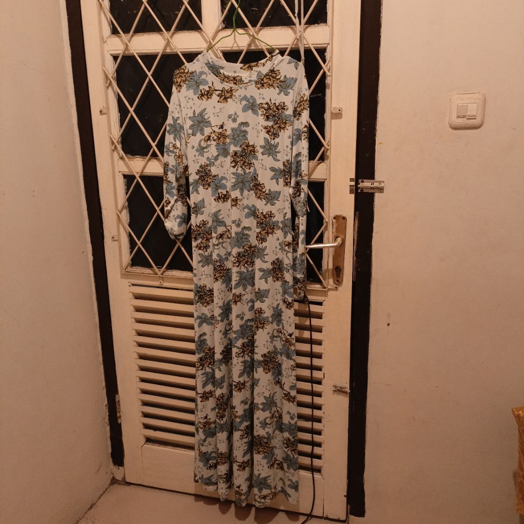 PL Gamis Wanita Bahan Melar Mulus Second Bekas Murah