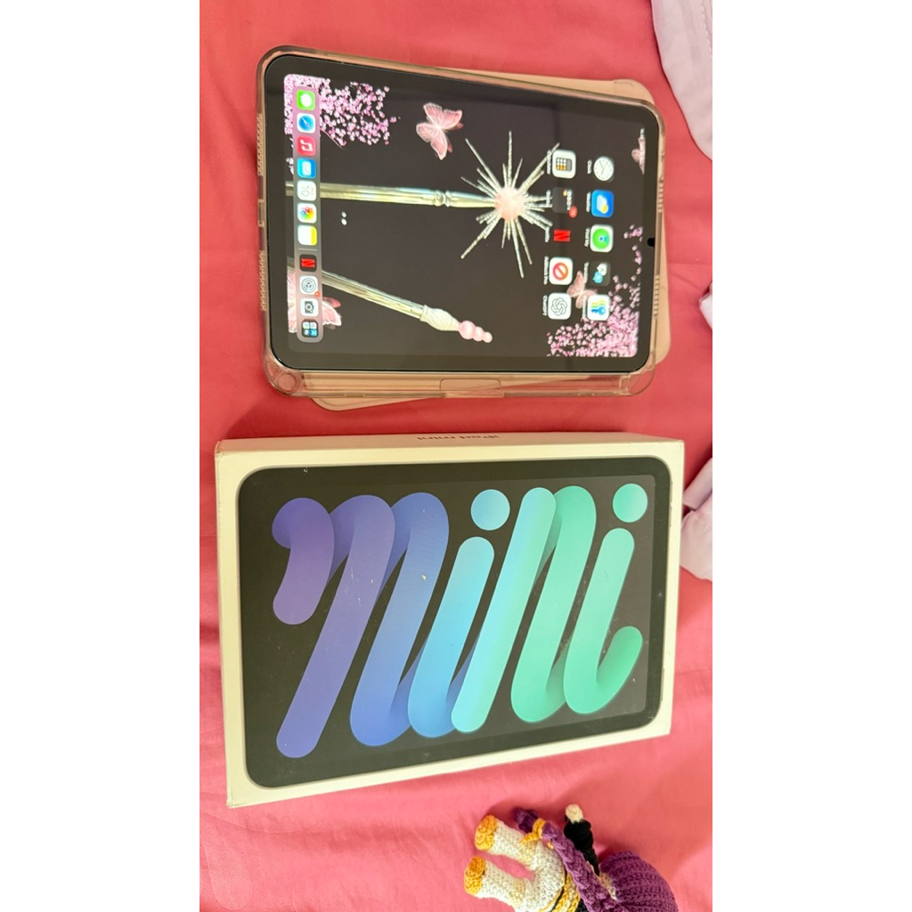 second ipad mini 7 128gb like new