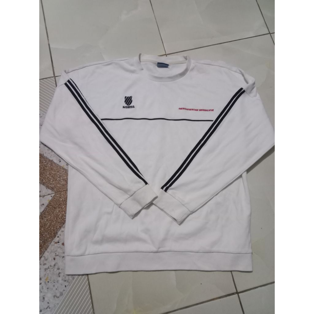 Crewneck Putih K-Swiss