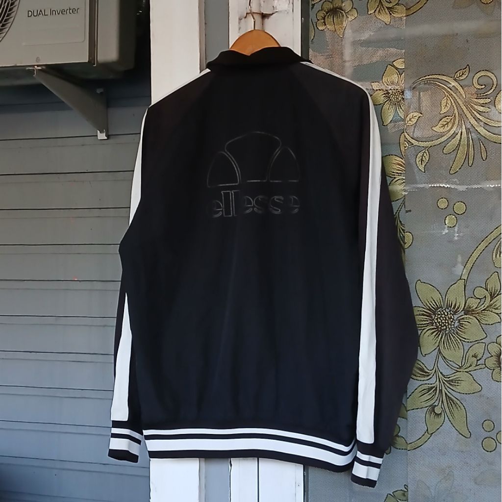 Tracktop Tapped Ellesse Big Logo