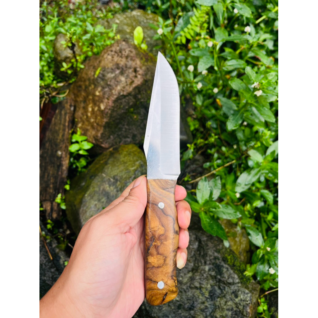 pisau model bushcraft baja D2
