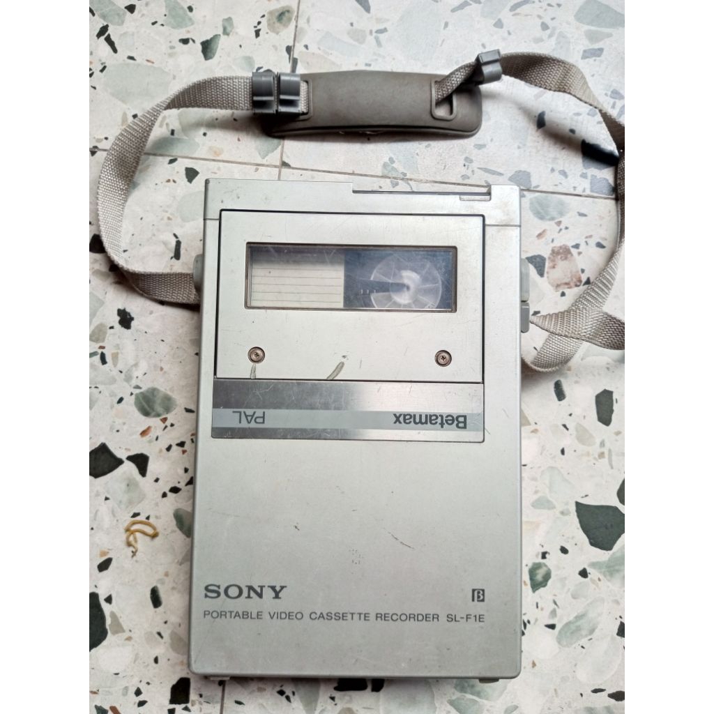 Sony betamax SL-F1E display only