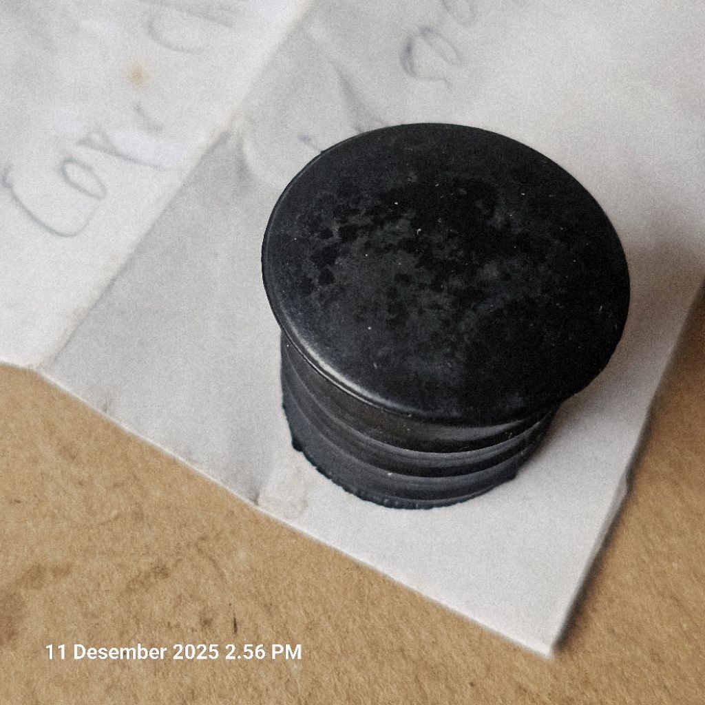 Karet tutup swing arm suzuki A100. 09250-22002