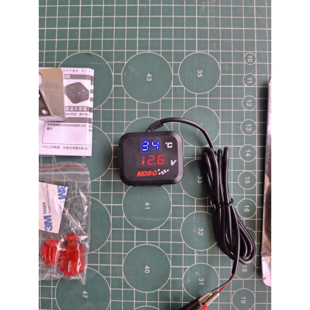 Voltmeter Koso 3 in USB Charger Universal Semua Motor Anti Air Original