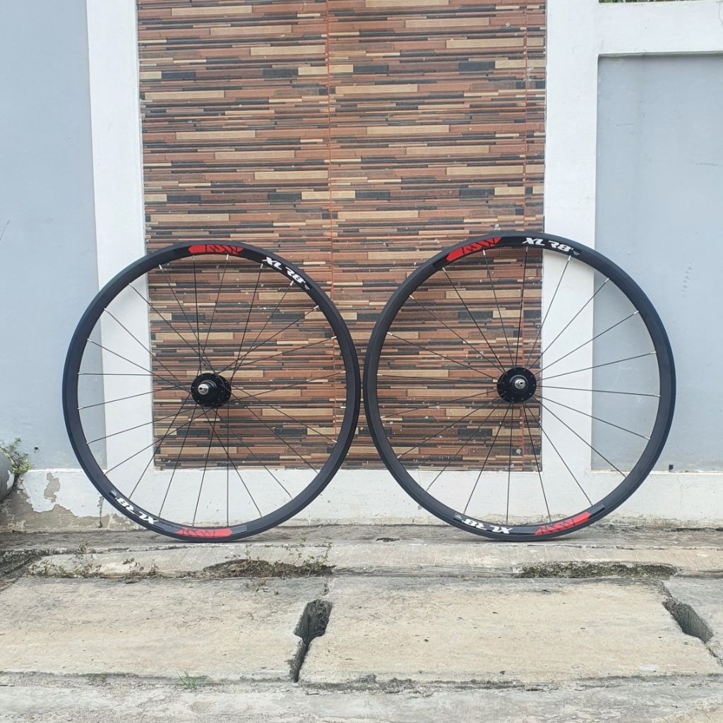 WHEELSET XLR8 700C 20/24HOLE