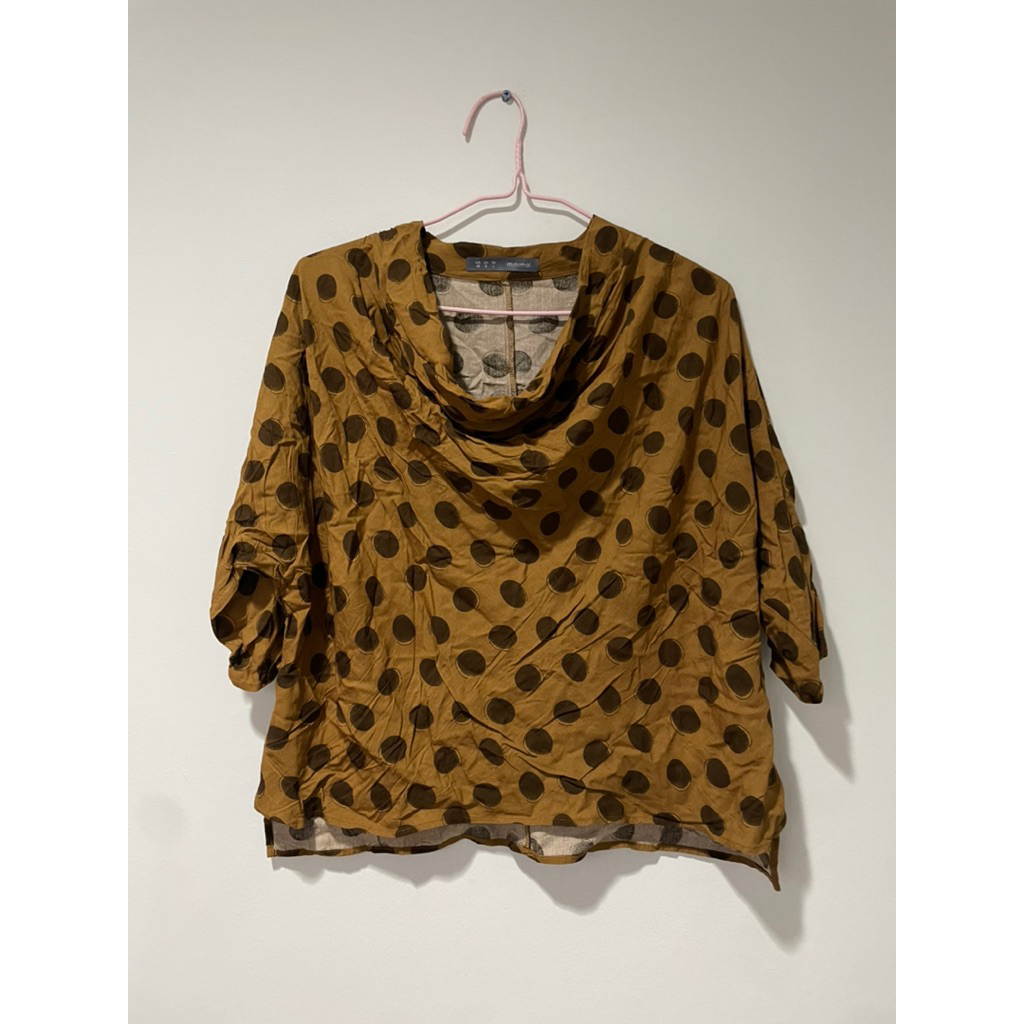 One Set Minimal Blouse Atasan Yalle Top Polkadot Rayon dan Celana Chino Kulot Baggy Pants Kerja Form