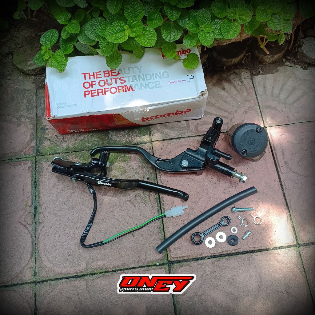Master Rem Brembo Tabung Big Pisah Kanan Dan Kiri Kopling/Matic Tromol