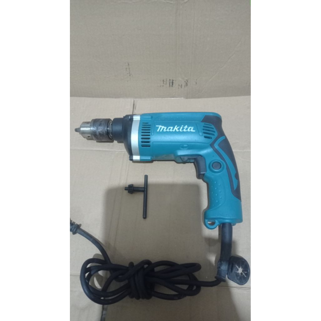 Bor MAKITA HP1630 13mm Ada Stelan Beton Besi Bolak balik Second mulus