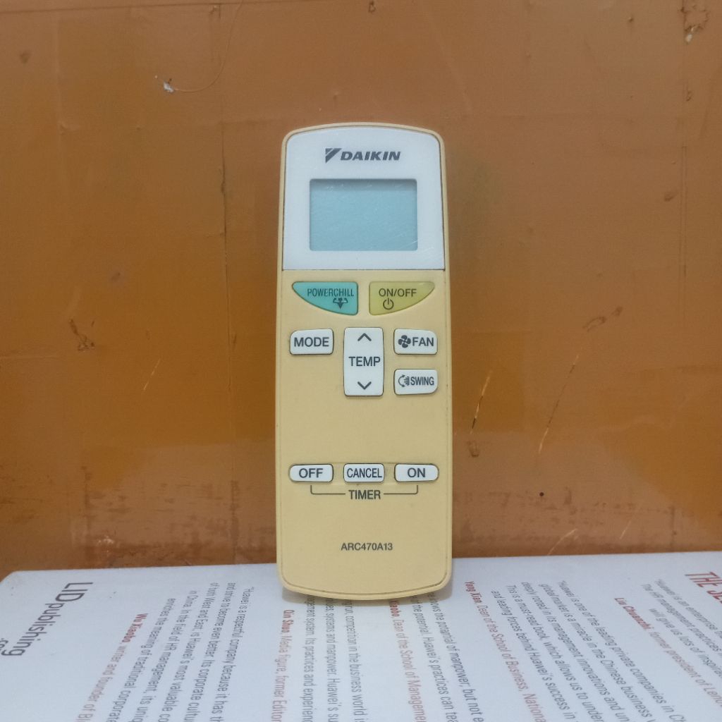 REMOTE AC DAIKIN SERI ARC470A13 ORIGINAL