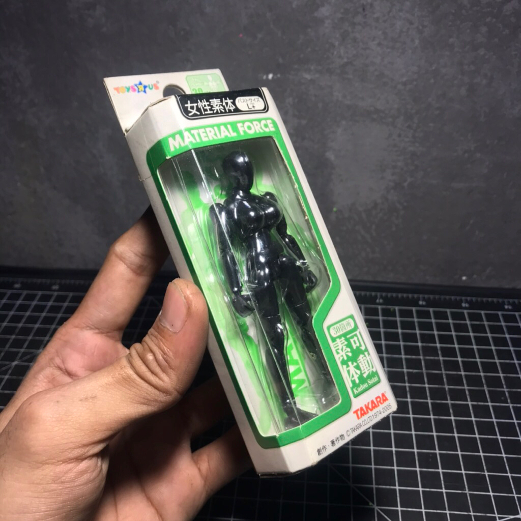 Takara material force figure skala 1:18 / 3.75 black mirip shf body chan
