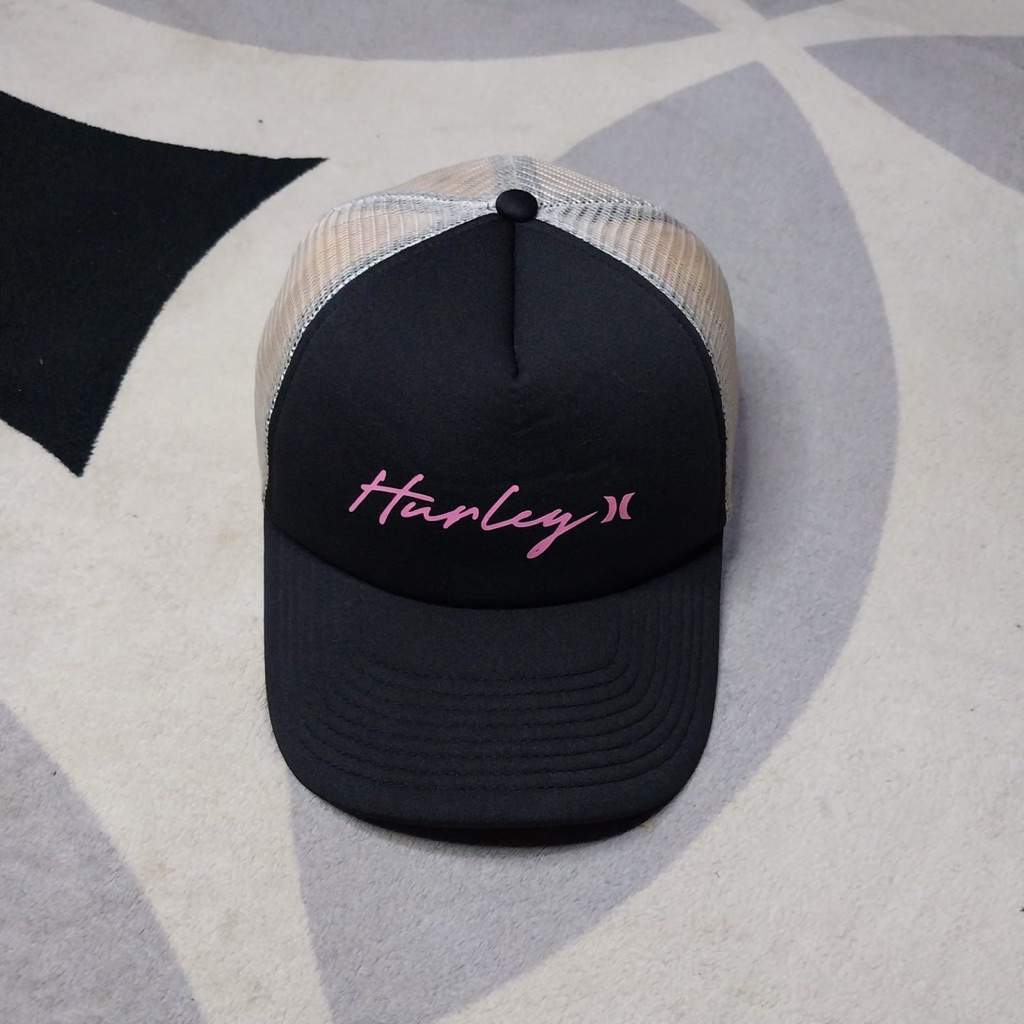 topi hurley