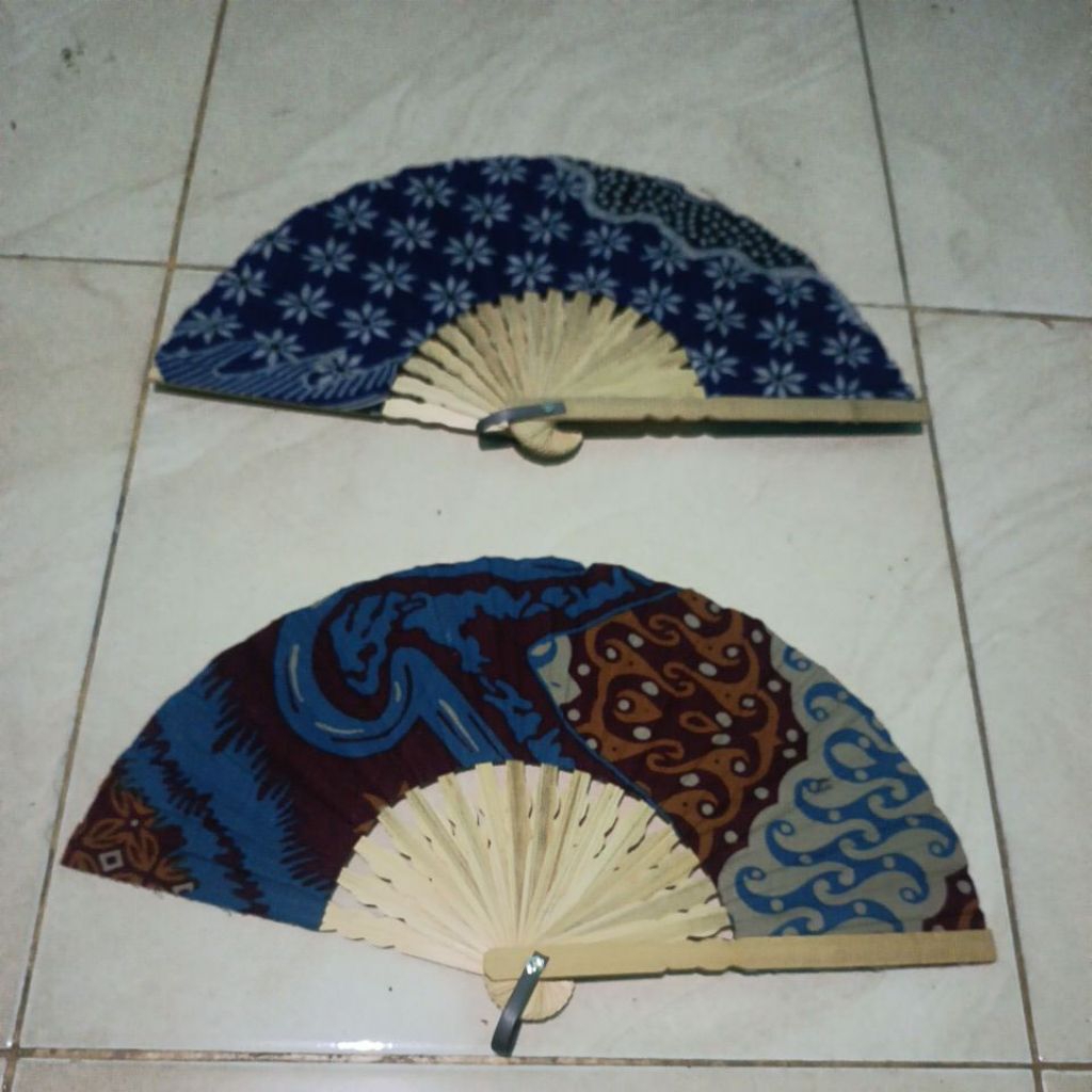 kipas lipat tangan 17 jari kipas motif batik