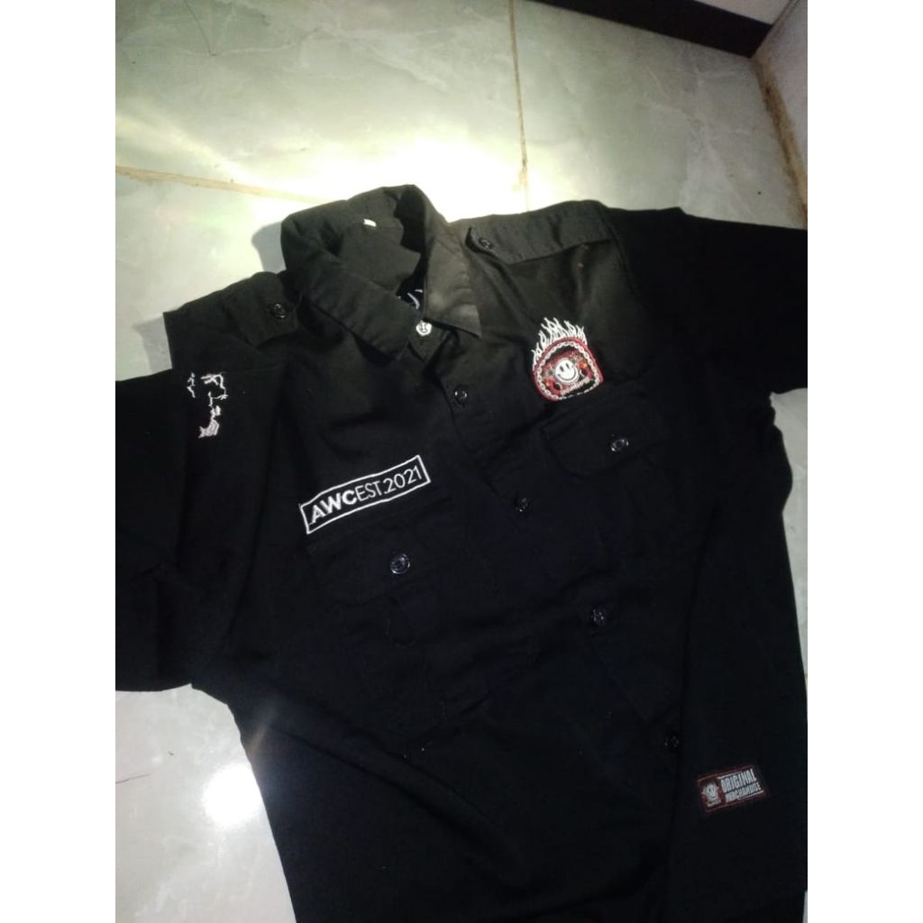 Kemeja awc