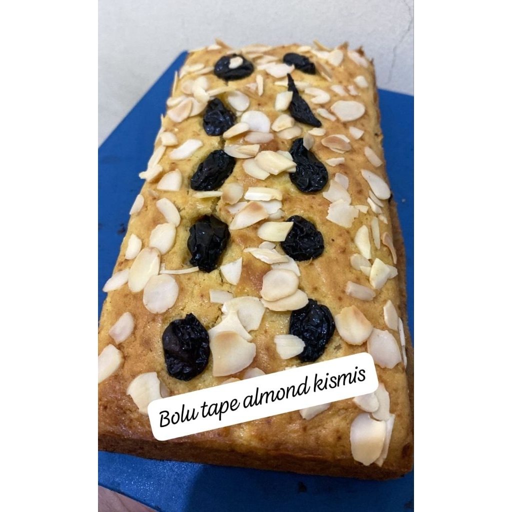 BOLU TAPE ALMOND DAN KISMIS PANGGANG SUPER LEMBUT UK 20X10 Rp.27.000