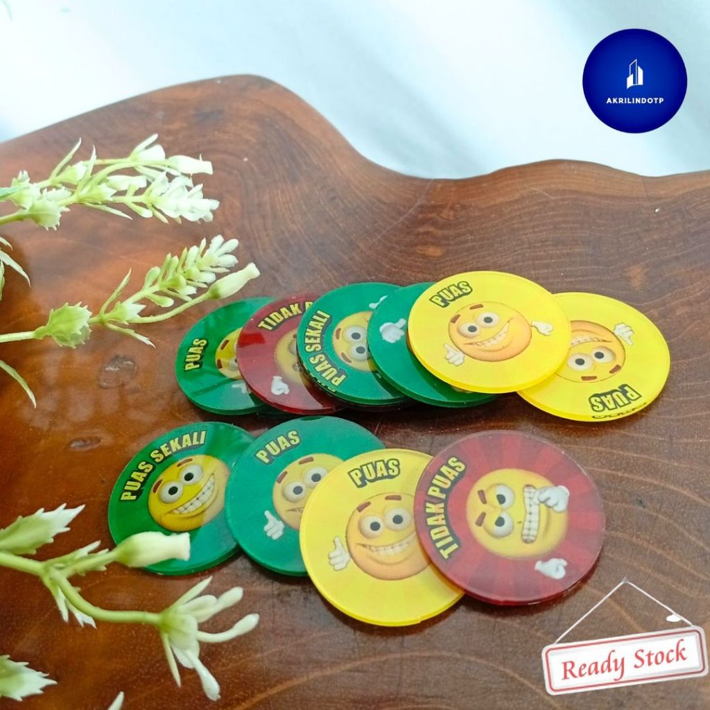 Koin Akrilik kotak saran