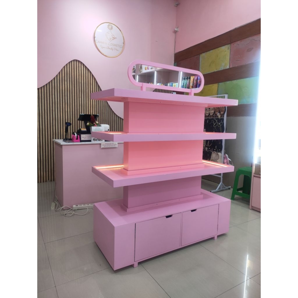 Rak kosmetik  Display produk toko / Rak tengah