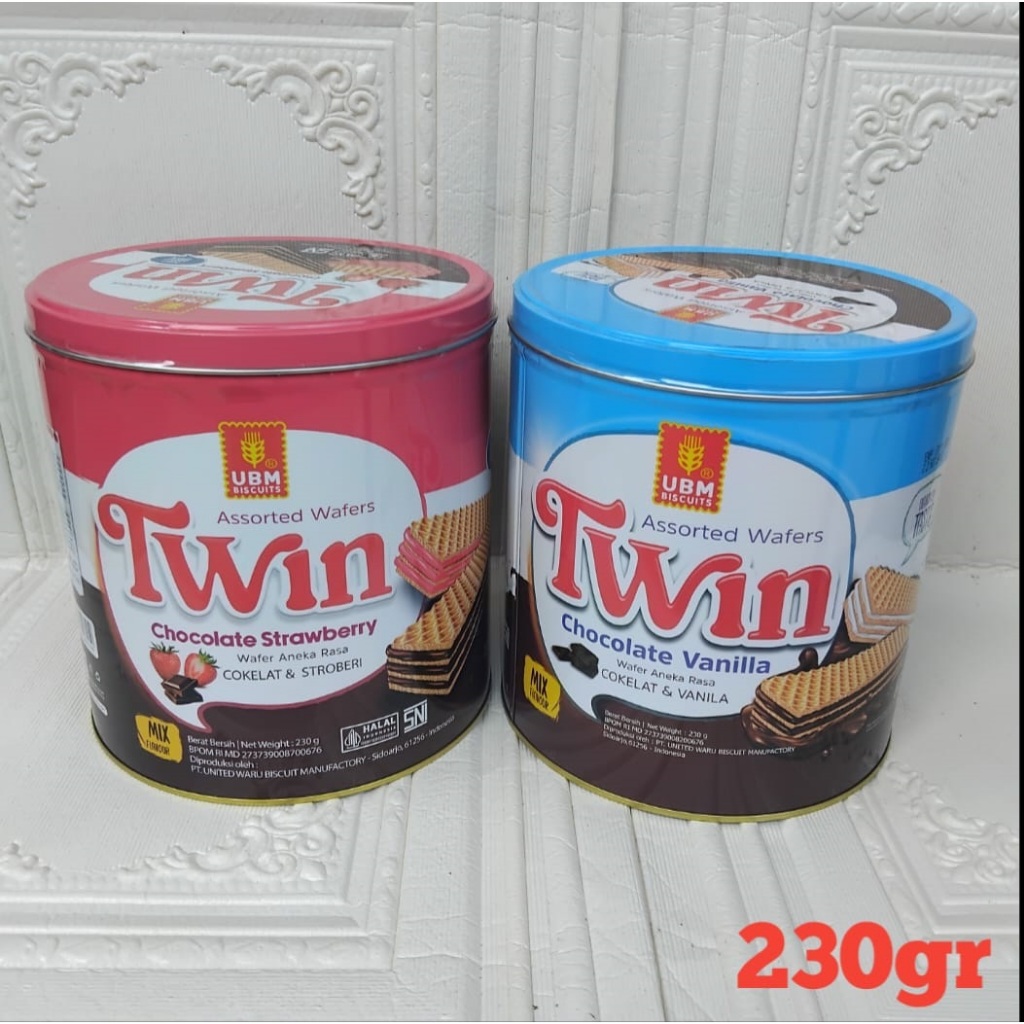 ubm twin wafer chocolate strawberry & chocolate vanilla kemasan kaleng 230g