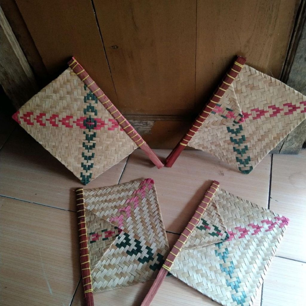 kipas bambu / hihid /kipas manual/kipas tangan