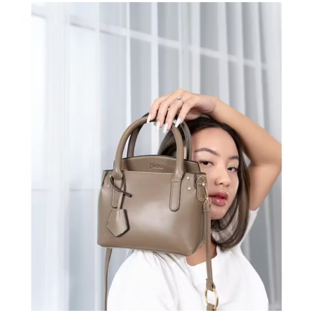 Flicka W71 Taupe Mulus Preloved