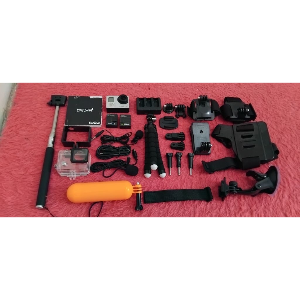 GoPro HERO3+ Black Action Camera - Hitam, 12.4MP, Waterproof hingga 60m